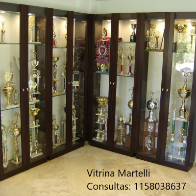 (Art. 731) Vitrina Martelli